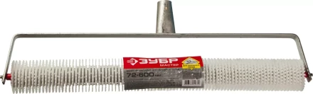 Валик игольчатый ЗУБР &quot;МАСТЕР&quot; для наливных полов на металлической рамке, под удлинитель, пластмассовые иглы 13мм, 72х600мм 03952-60 купить в Тобольске