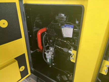 Дизельный генератор Vektor AD-30Y-T400 в шумозащитном кожухе с АВР купить в Тобольске