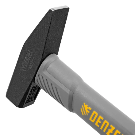 Молоток слесарный, 300 г Denzel, кованый, фибергласовая рукоятка c TPR покрытием 10483 купить в Тобольске