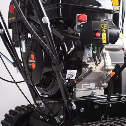 Гусеничный бензиновый снегоуборщик PATRIOT PRO 1150 ED купить в Тобольске