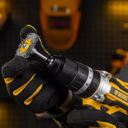 Набор щеток для дрели, 5 Плоских 25-38-50-63-75 мм, шпилька, нерж. вит. проволока Denzel 74495 купить в Тобольске