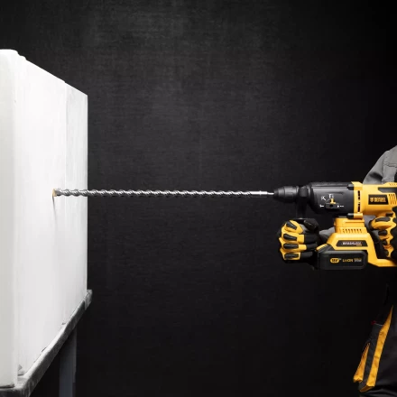 Бур по бетону Denzel, 20 x 600 мм , двойная спираль, три пылеотводящие кромки, 705050 купить в Тобольске