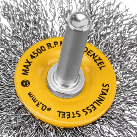 Щетка для дрели, 60 мм, Плоская, со шпилькой, нержавеющая витая проволока Denzel 744463 купить в Тобольске