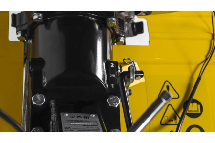 Мотоблок Champion BC7723/1 (7лс 2F/1R 85см 35см 3,6л 71кг, колеса 4/10&quot; ВОМ) купить в Тобольске