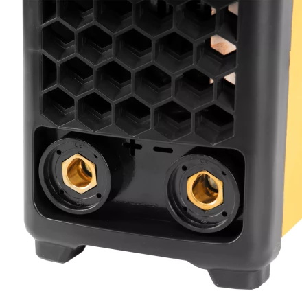 Аппарат инвертор. дуговой сварки SDM-220 Top, 220 А, ПВ 60%// Denzel 94357 купить в Тобольске