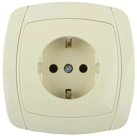 Розетка СВЕТОЗАР &quot;CITY LIGHT&quot; одинарная в сборе, с заземлением, цвет бежевый, 16А/~250В SV-54205-B купить в Тобольске