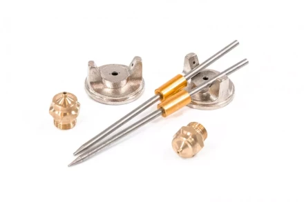 Пневматический краскопульт с верхним бачком V=1,0 л + сопла диаметром 1.2, 1.5 и 1.8 мм  MATRIX 57315 купить в Тобольске