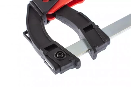 Струбцина реечная быстрозажимная пластиковый корпус рычажно-храповой механизм 300 х 90 х 390 мм штанга 5 х 20 мм Matrix 20738 купить в Тобольске