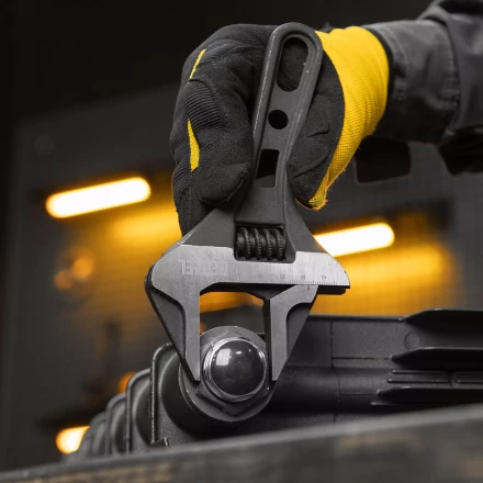 Ключ разводной 185 мм Denzel 15754, CrV, кованый, укороченная рукоятка купить в Тобольске