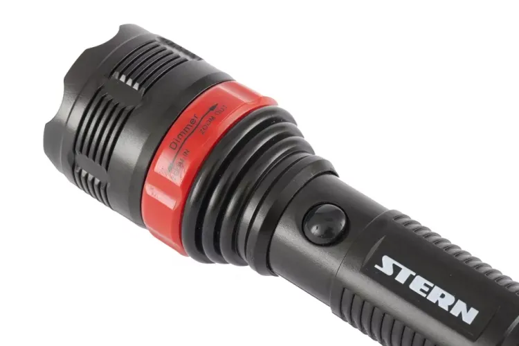 Фонарь бытовой пластик 3W LED ремешок зум 3 режима 100% - 50% - стробоскоп 3хААА Stern 90572 купить в Тобольске