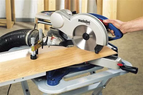 Пила торцовая Metabo KGS 255 PLUS купить в Тобольске