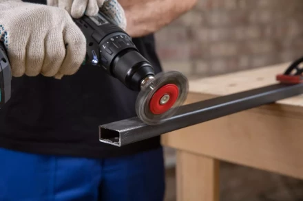 Кордщетка HAMMER плоская 75мм для дрели витая сталь (207-208) купить в Тобольске