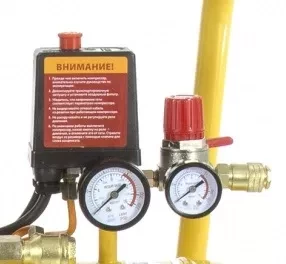 Компрессор масляный поршневой прямой привод DENZEL PC 50-260 58073 купить в Тобольске