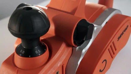 Электрорубанок РЭ-780/82 (подставка в комплекте) 50210 купить в Тобольске