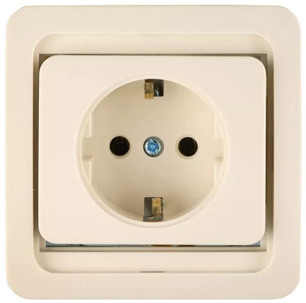 Розетка СВЕТОЗАР &quot;ГАММА&quot; одинарная, с заземлением, цвет бежевый, 16А/~250В SV-54105-B купить в Тобольске
