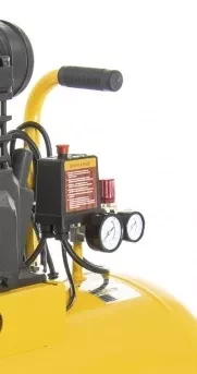 Компрессор масляный поршневой ременной  DENZEL PC 2/100-400 Х-PRO 58074 купить в Тобольске