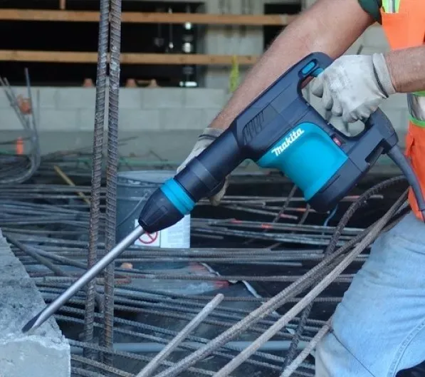 Молоток отбойный Makita HM0870C купить в Тобольске