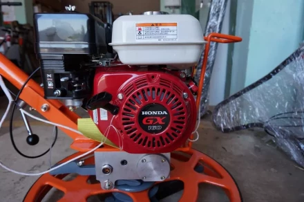 Затирочная машина по бетону Samsan WPT 242 бензиновая купить в Тобольске