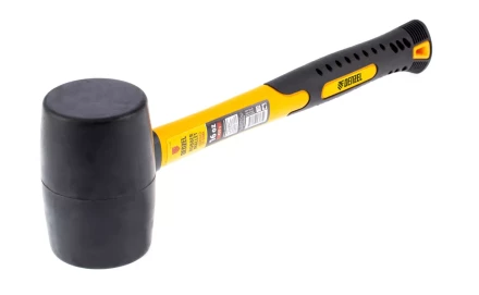 Киянка резиновая, 16 oz, черная резина, фибергласовая рукоятка// Denzel 7711185 купить в Тобольске