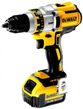 Аккумуляторная дрель шуруповерт DeWalt DCD 932 P2 купить в Тобольске