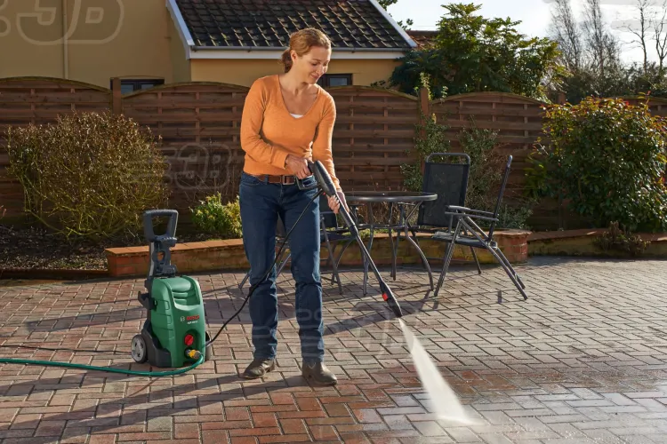 Минимойка-мойка высокого давления Bosch AQT 35-12 PLUS купить в Тобольске