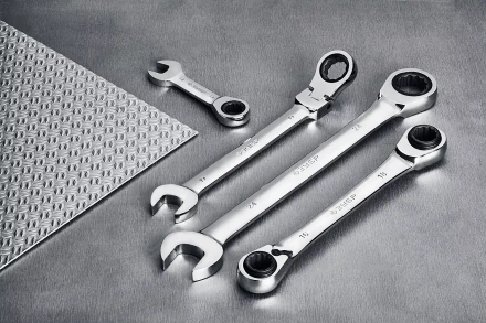 Наборы трещоточных комбинированных ключей укороченных серия ПРОФЕССИОНАЛ купить в Тобольске