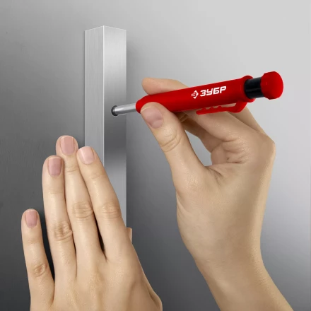 ЗУБР АСК красный, d 2,8 мм, HB, 6 сменных грифелей, автоматический карандаш (06311-3) купить в Тобольске