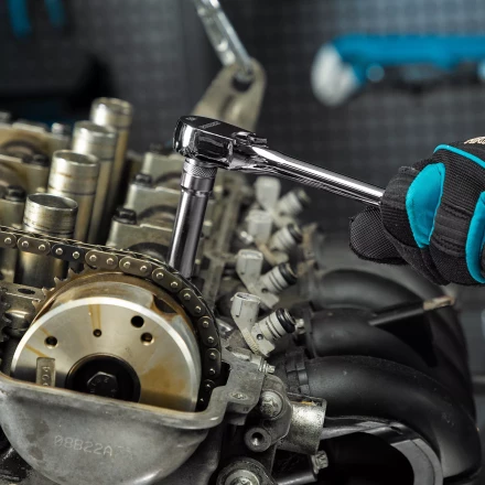 Ключ-трещотка 3/8&quot; Gross 14051, CrV, 120 зубьев, цельнометаллический, хром купить в Тобольске