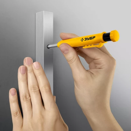 ЗУБР АСК желтый, d 2,8 мм, HB, 6 сменных грифелей, автоматический карандаш (06311-5) купить в Тобольске