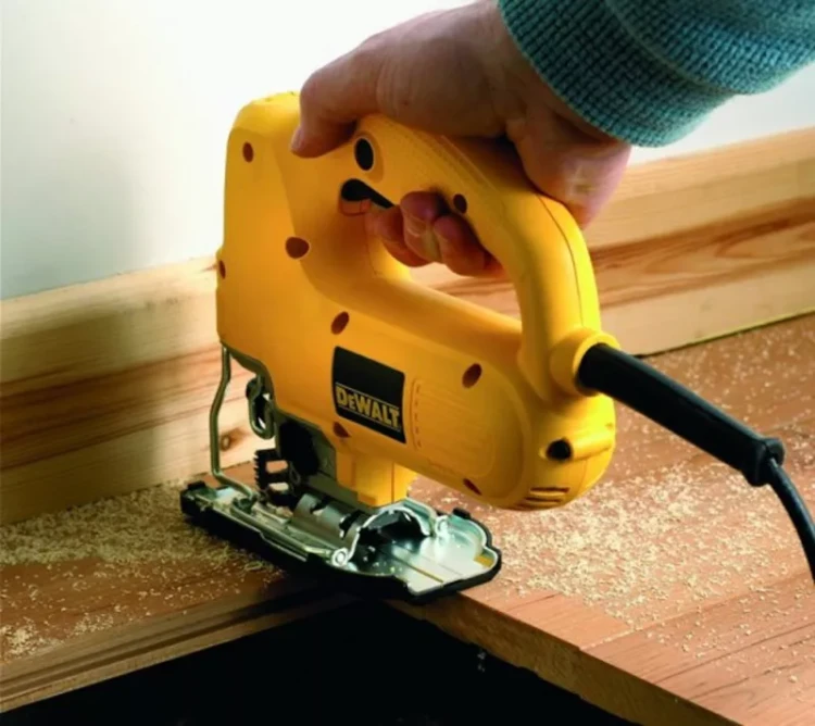 Лобзик DeWalt DW 349 купить в Тобольске