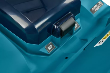 Аккумуляторный 40V скарификатор Makita UV001GZ (без АКБ и ЗУ) купить в Тобольске