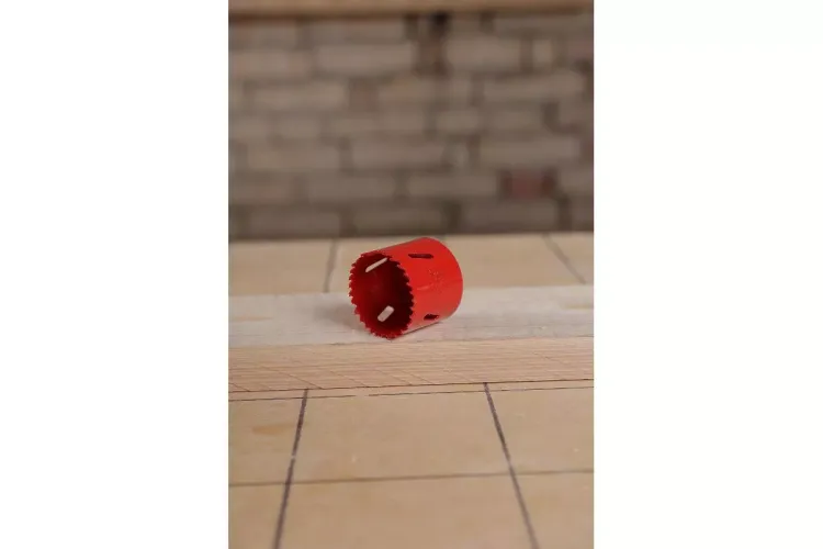 Коронка биметаллическая HAMMER Ф51х38мм 5/8" BiMETALL (224-010) купить в Тобольске