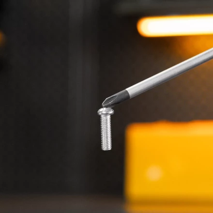 Отвертка, PH2х150 мм, S2, 3к рукоятка Denzel 121807 купить в Тобольске