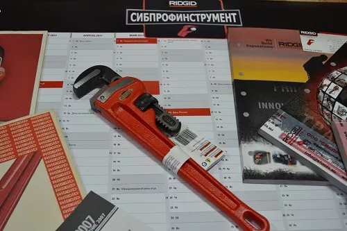 Прямой трубный ключ для тяжелых работ 12  31015 купить в Тобольске