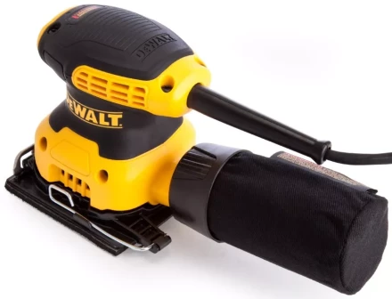 Шлифмашина ВШМ DeWalt DWE6411 купить в Тобольске