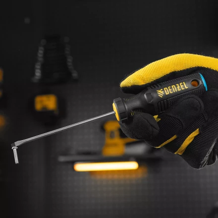 Отвертка, SL3х100 мм, S2, 3к рукоятка Denzel 121907 купить в Тобольске