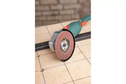 Круг Лепестковый Торцевой (КЛТ) HAMMER КЛТ 1 Ф125х22 Р40 213-016 купить в Тобольске