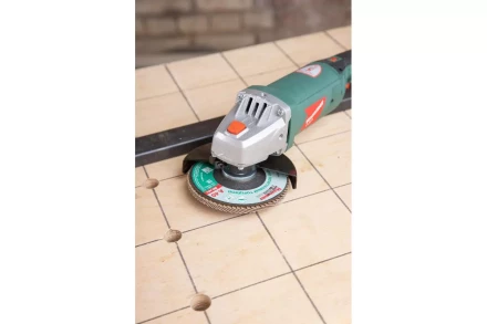 Круг Лепестковый Торцевой (КЛТ) HAMMER КЛТ 1 Ф125х22 Р40 213-016 купить в Тобольске