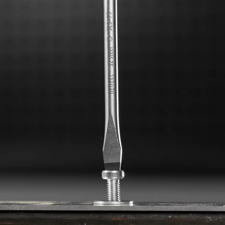 Отвертка, SL5x75 мм, S2, 3к рукоятка Denzel 121947 купить в Тобольске