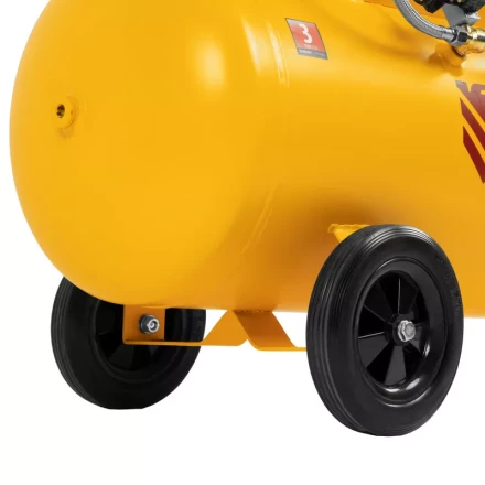 Компрессор безмасляный, малошумный DLS 1800/100,1800 Вт, 3x600, 100 л, 345 л/мин// Denzel 58028 купить в Тобольске