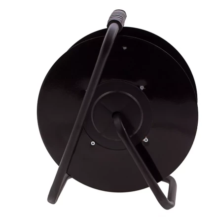 Удлинитель силовой 30 м, 16А, тип УХз16, КГ 3 x 1.5 мм, на стальной катушке, 4 розетки Сибртех 95876 купить в Тобольске