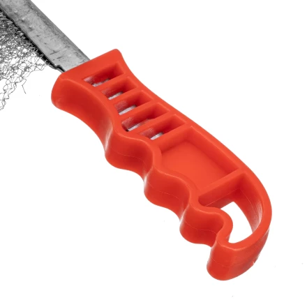 Щетка металлическая фосфатированная, пластиковая ручка Matrix 748325 купить в Тобольске