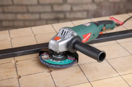 Круг Лепестковый Торцевой (КЛТ) HAMMER КЛТ 1 Ф125х22 Р40 213-007 купить в Тобольске