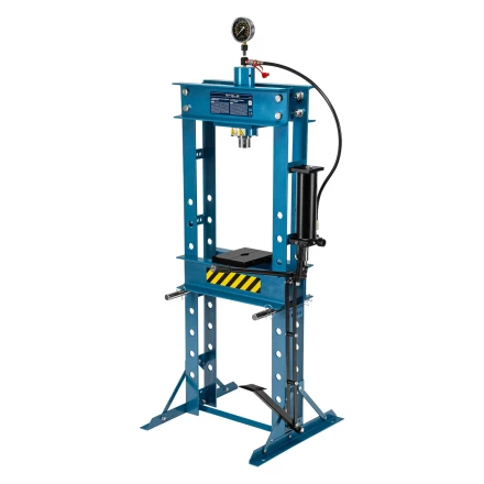 Пресс гидравлический с манометром и педалью, 30 т // Stels 52316 купить в Тобольске