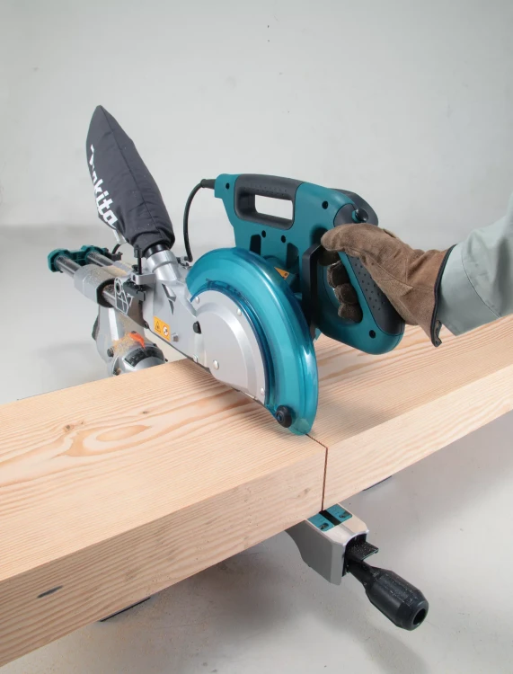 Пила торцовая Makita LS1018LN купить в Тобольске