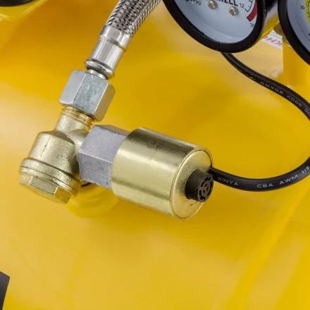 Компрессор безмаслянный Denzel DLS950/24 малошумный 58026 купить в Тобольске