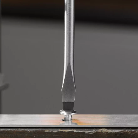 Набор отверток на полке Denzel, 8 шт., PH+SL, S2, 3к рукоятка, 122137 купить в Тобольске