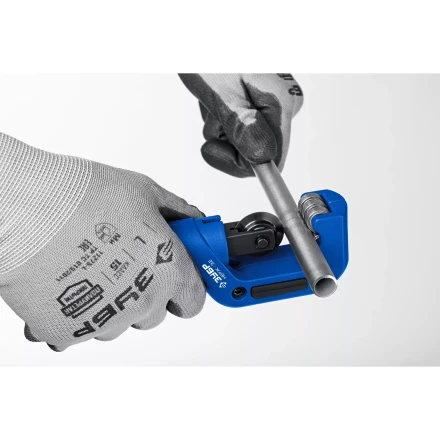 ЗУБР Нерж-32, 4 - 32 мм, на подшипниках, труборез для нержавеющей стали, Профессионал (23832) купить в Тобольске