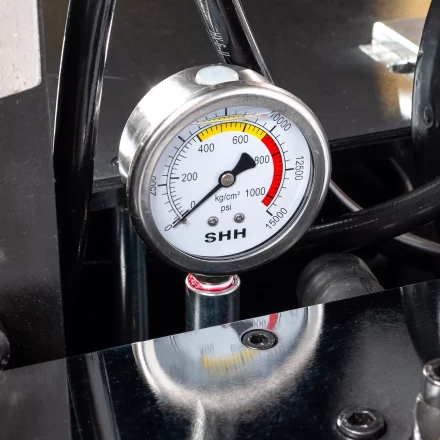 Стол КВТ СШО-150 NEO с комплектом шинообрабатывающего оборудования для шин до 150 мм (85683) купить в Тобольске