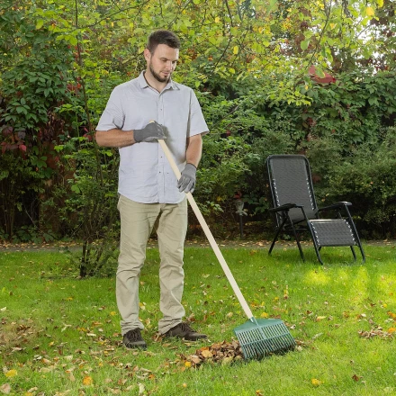 Грабли веерные пластиковые Сибртех, 420 мм, 22 плоских зуба, без черенка, Россия, 617055 купить в Тобольске